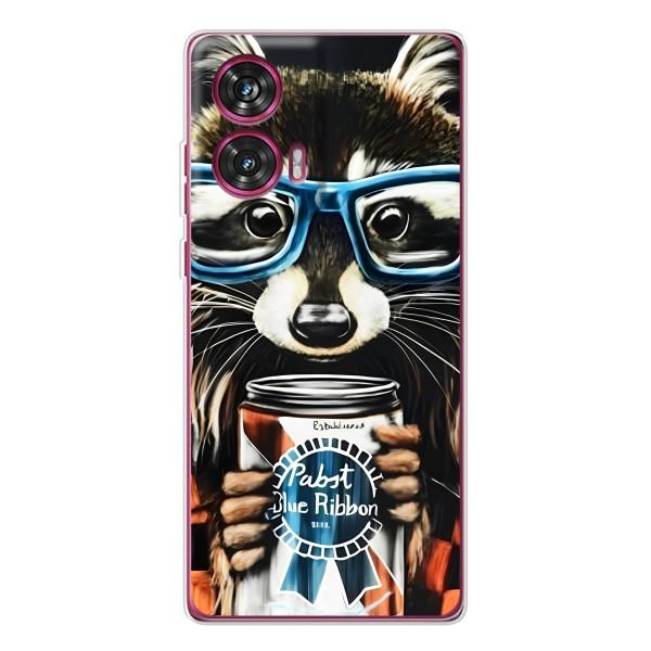 Чехол с принтом для Мото Ейдж 50 Фьюжен - (Прикольные) (AlphaPrint) – Енот с банкой