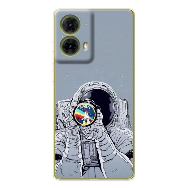 Чехол NASA для Motorola MOTO G85 (AlphaPrint) – Космонавт фото