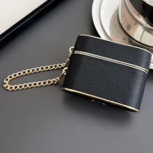 Кожаный футляр Suitcase для наушников AirPods 3 – Черный