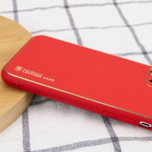 Кожаный чехол Xshield для Apple iPhone 12 (6.1") – Красный