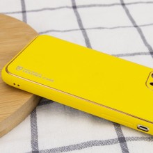 Кожаный чехол Xshield для Apple iPhone 12 (6.1") – Желтый