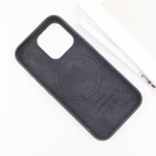 Чехол Silicone case (AAA) with Magsafe and Animation (button) для Apple iPhone 16 Pro (6.3") – Черный