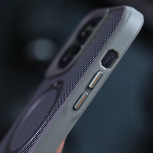 TPU+PC чехол Metal Buttons with MagSafe Carbon Ring для Apple iPhone 16 Pro (6.3") – Серый