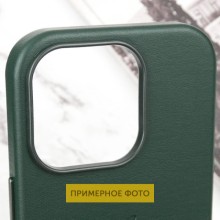 Кожаный чехол Leather Case (AAA) with MagSafe and Animation для Apple iPhone 16 (6.1") – Зеленый