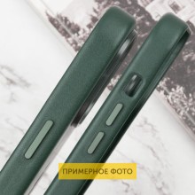 Кожаный чехол Leather Case (AAA) with MagSafe and Animation для Apple iPhone 16 (6.1") – Зеленый