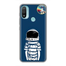 Чехол NASA для Motorola MOTO E40 (AlphaPrint) (Мальчик в шлеме)