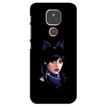 Чехлы Венсдей на Motorola MOTO E7 Plus Уэнсдей (AlphaPrint) – серьезная Уэнздей