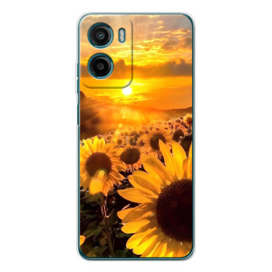 Чехол с Цветами для Motorola Moto G06 (поле подсолнухов)