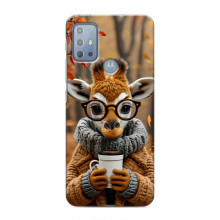 Печатный чехол «Зверята с кофе» для Motorola MOTO G10 – Жираф с кофе