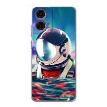 Силиконовый Чехол с принтом "Космонавты" на Motorola MOTO G24 Power – Космонавт в воде