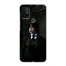 Чехол с дизайном Венздей 2 на Motorola MOTO G30 – Уэнсдей в костюме