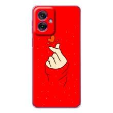 Чехлы (Знак сердечка) на Motorola Moto G55 – Сердце на красном