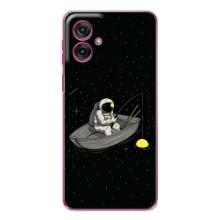 Силіконовый Чохол з принтом "Космонавти" на Motorola Moto G55 – Космонавт на рибалці
