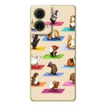 Чехол с Прикольным принтом на Motorola MOTO G85 (Ёга свинок)