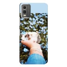 Чехлы с изображением разных животных для Nokia C32 (Ежик на руках)