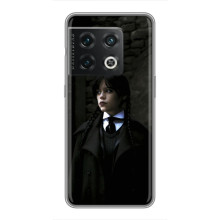 Чехол с дизайном Венздей 2 на OnePlus 10 Pro – Уэнсдей в костюме