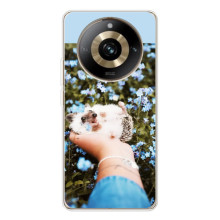 Чехлы с изображением разных животных для Realme 11 Pro 5G (Ежик на руках)