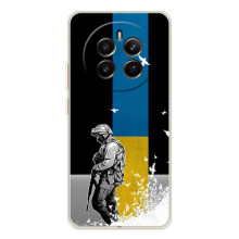 Чехол с украинским воином на RealMe 12 (Воин с флагом)