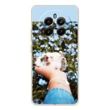 Чехлы с изображением разных животных для Realme 13 4G (Ежик на руках)