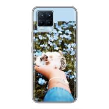 Чехлы с изображением разных животных для Realme 8 (Ежик на руках)