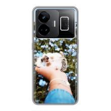 Чохли з зображенням різних тварин на Realme GT3 (Їжачок в руці)