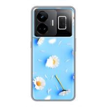 Чехол с Цветами для Realme GT3 (ромашки на голубом)