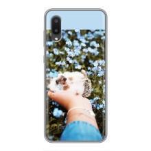 Чехлы с изображением разных животных для Samsung Galaxy A02 (Ежик на руках)