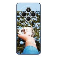 Чехлы с изображением разных животных для Tecno Spark 30C (Ежик на руках)