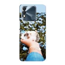 Чехлы с изображением разных животных для TECNO Spark 8 (Ежик на руках)