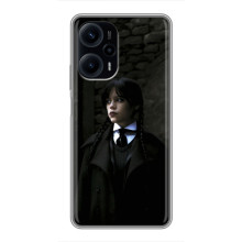 Чехол с дизайном Венздей 2 на Xiaomi POCO F5 – Уэнсдей в костюме