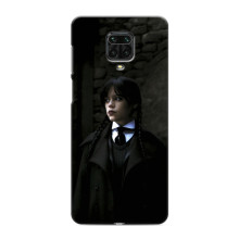 Чехол с дизайном Венздей 2 на Xiaomi Redmi Note 9 Pro Max – Уэнсдей в костюме