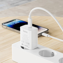 МЗП Hoco C143A Benefit PD20W (1USB-C) + кабель Type-C to Lightning – Білий