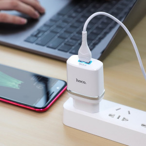 МЗП Hoco C12Q Smart QC3.0 3A (1USB-A) + кабель USB to MicroUSB – Білий