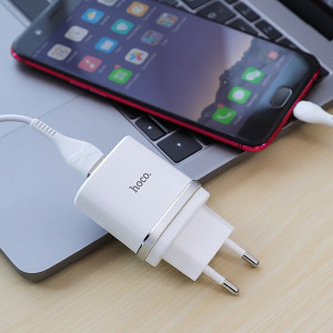 МЗП Hoco C12Q Smart QC3.0 3A (1USB-A) + кабель USB to MicroUSB – Білий