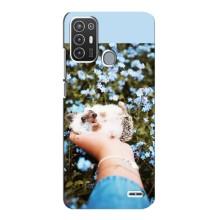 Чехлы с изображением разных животных для ZTE Blade A72 (Ежик на руках)