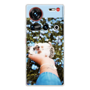 Чохли з зображенням різних тварин на ZTE Nubia Z70 Ultra – Їжачок в руці